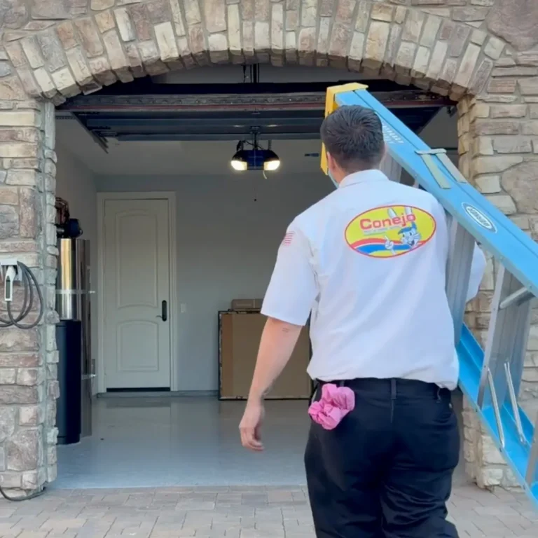 conejo-services-garage-doors-tech